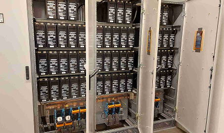 Nepřetržité napájení: Objevte naše vysoce výkonné baterie UPS
        